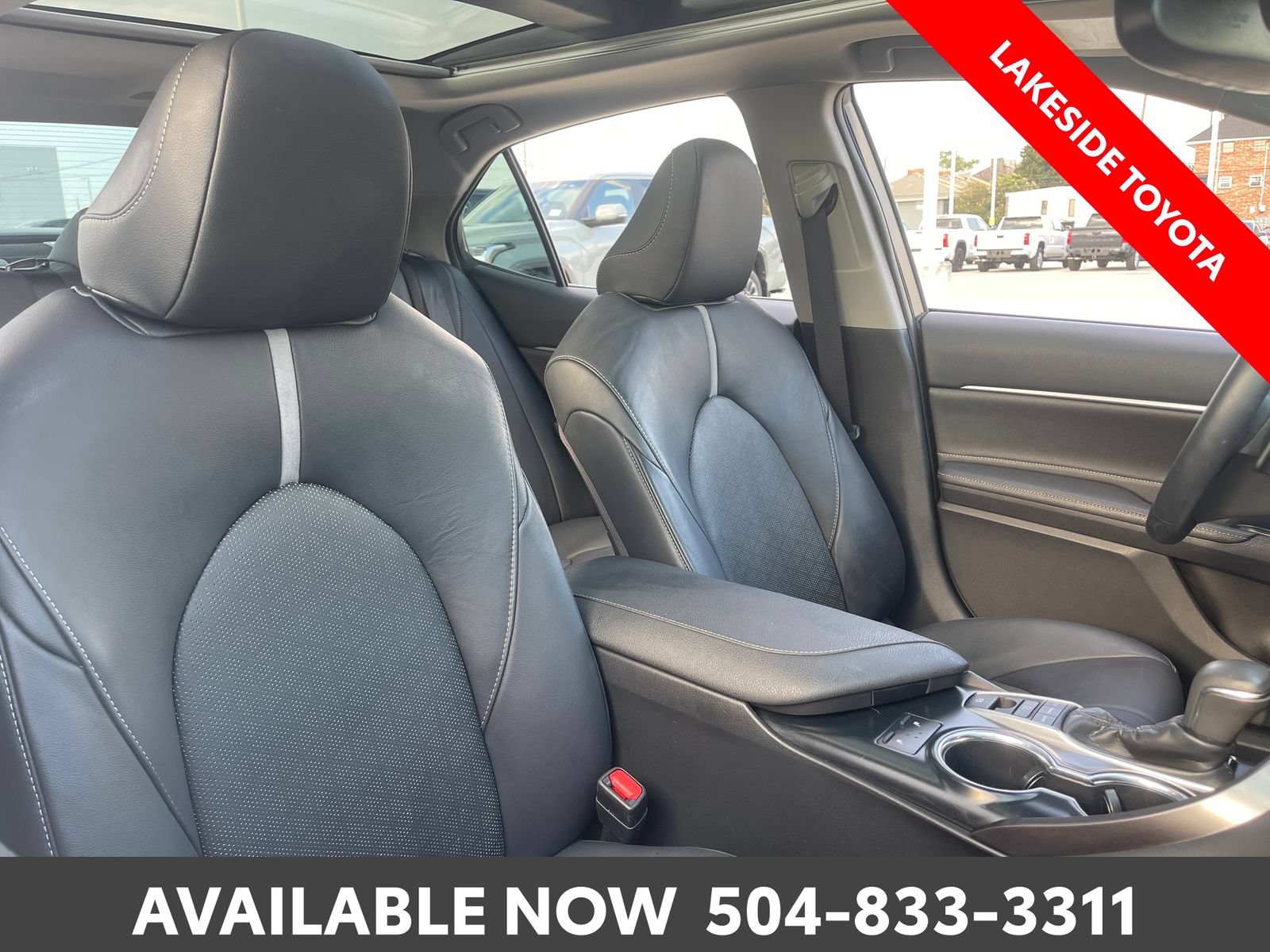 Used 2018 Toyota Camry XSE FWD image 14