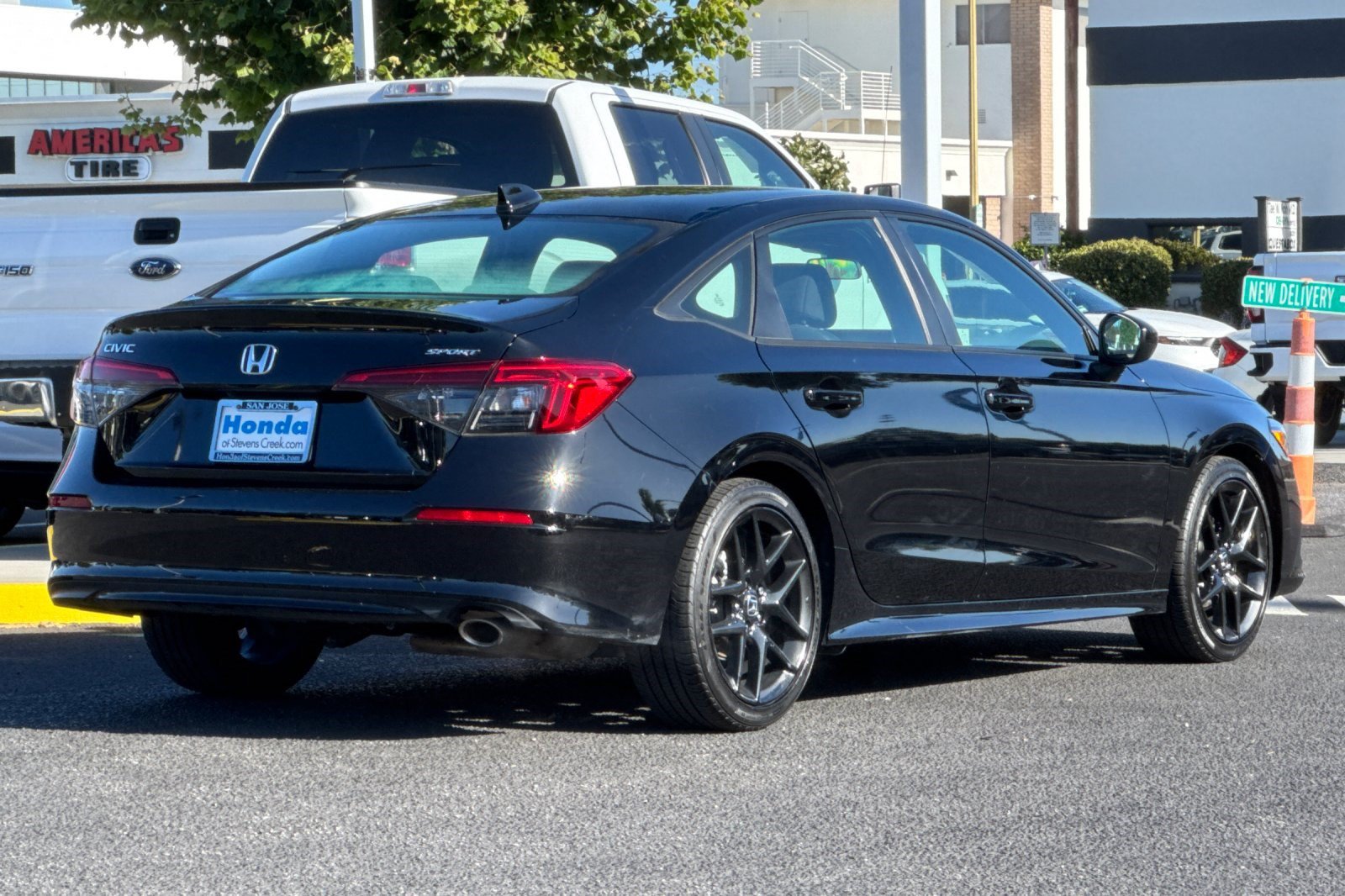 Used 2023 Honda Civic Sport image 9