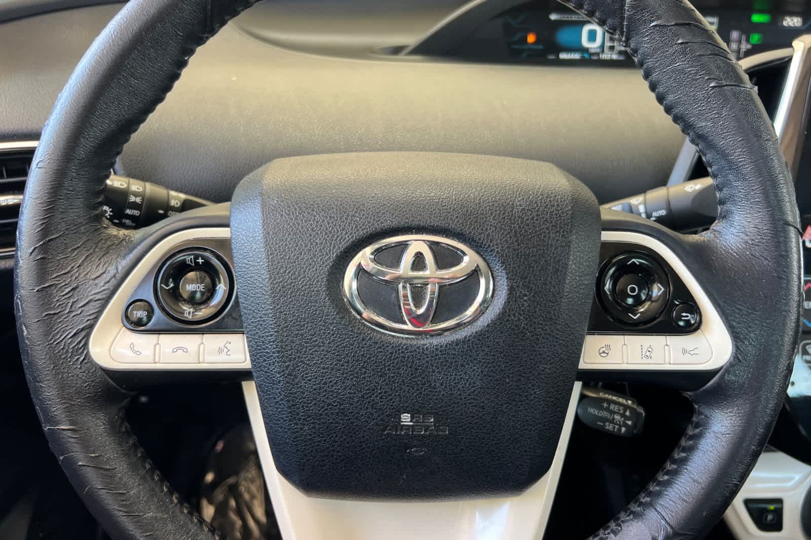 Certified 2017 Toyota Prius Prime Advanced FWD image 25