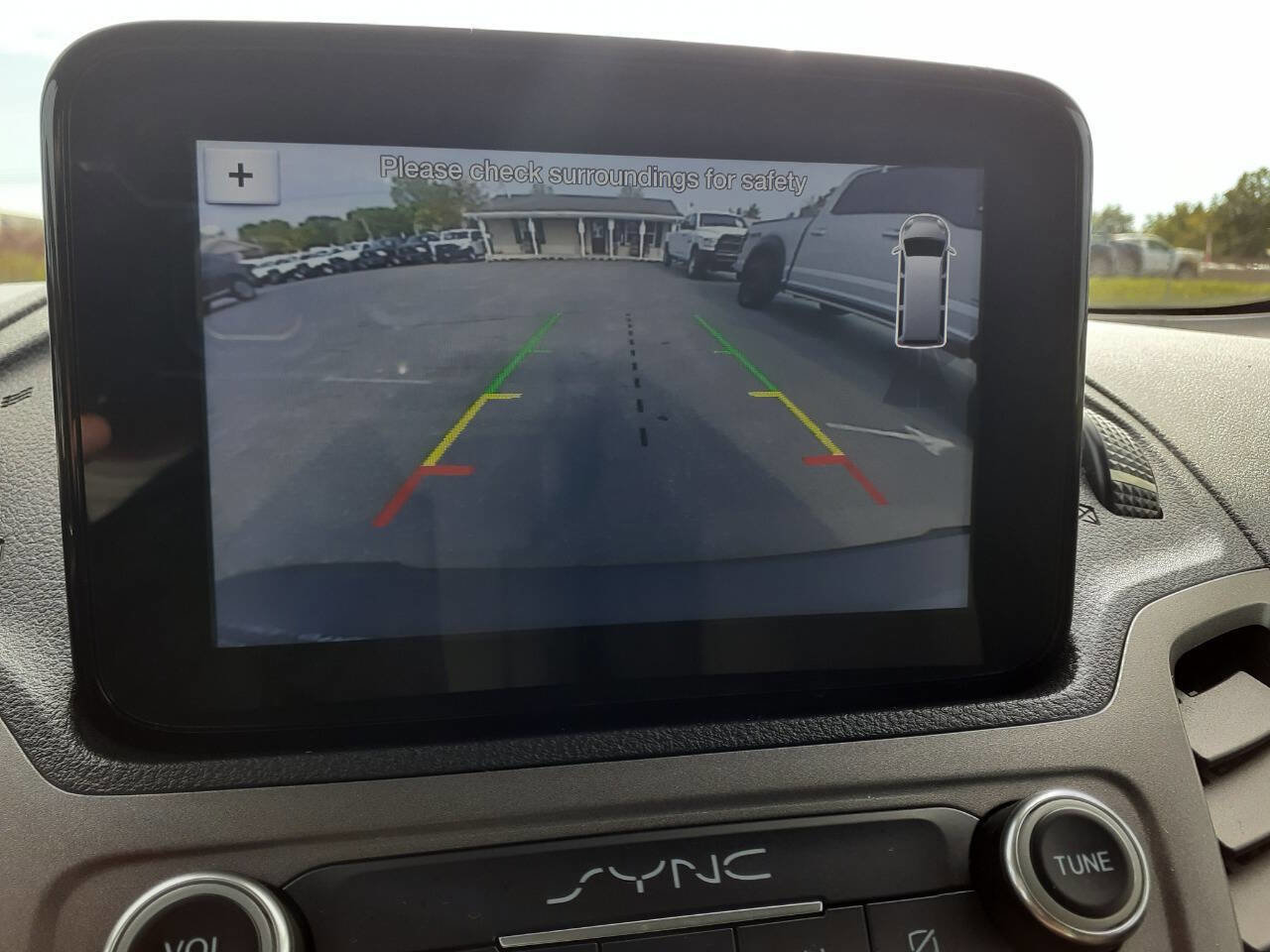 Used 2019 Ford Transit Connect XL image 12