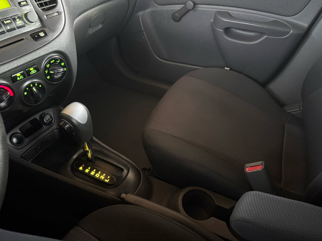 Used 2008 Kia Rio LX image 42