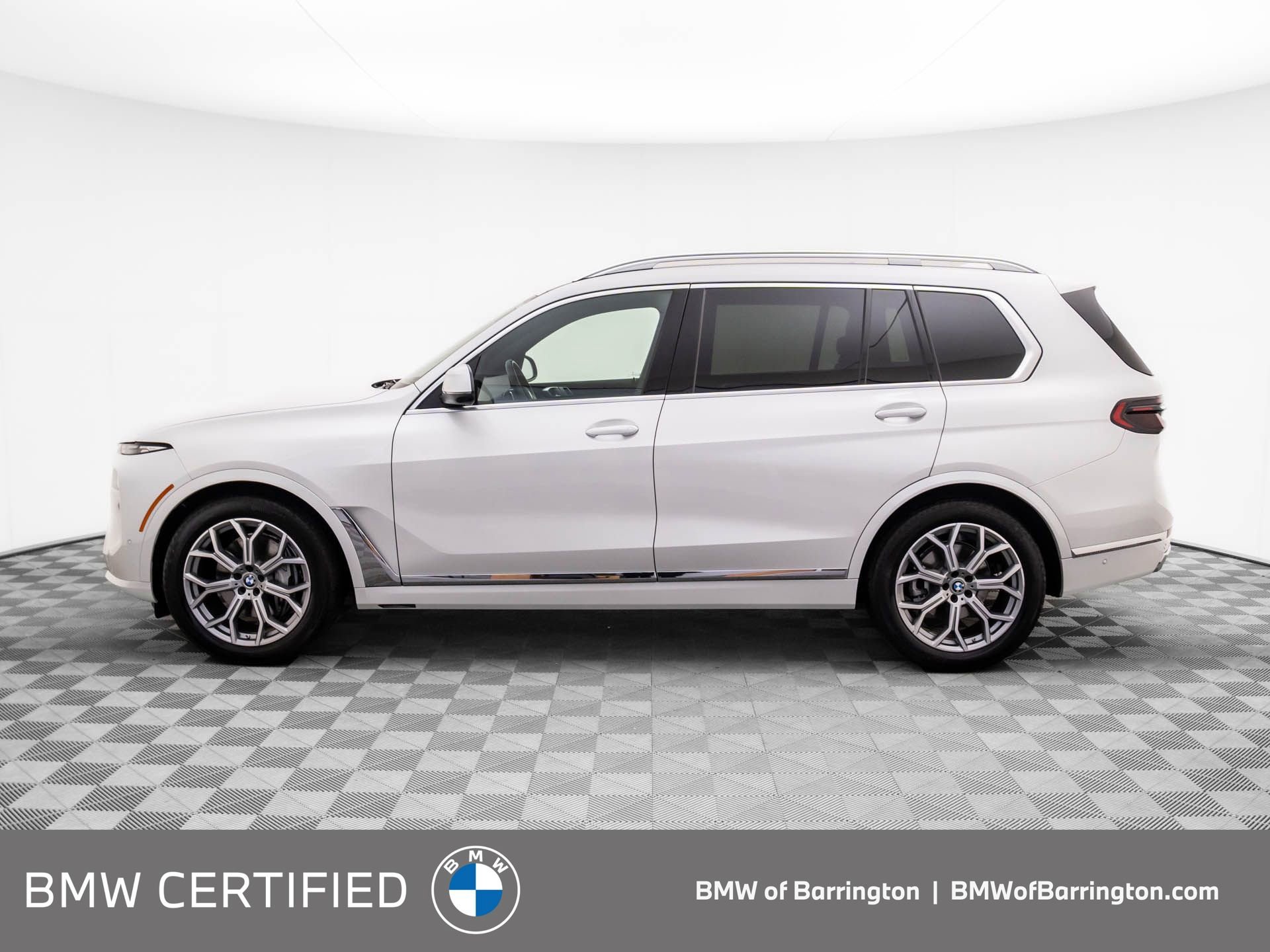 Certified 2025 BMW X7 xDrive40i image 2