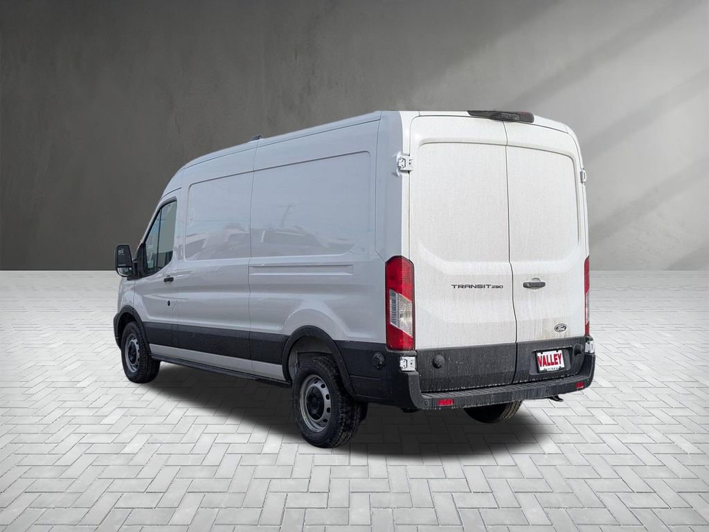 New 2026 Ford Transit 250 148 Medium Roof w/ Load Area Protection Package RWD image 6