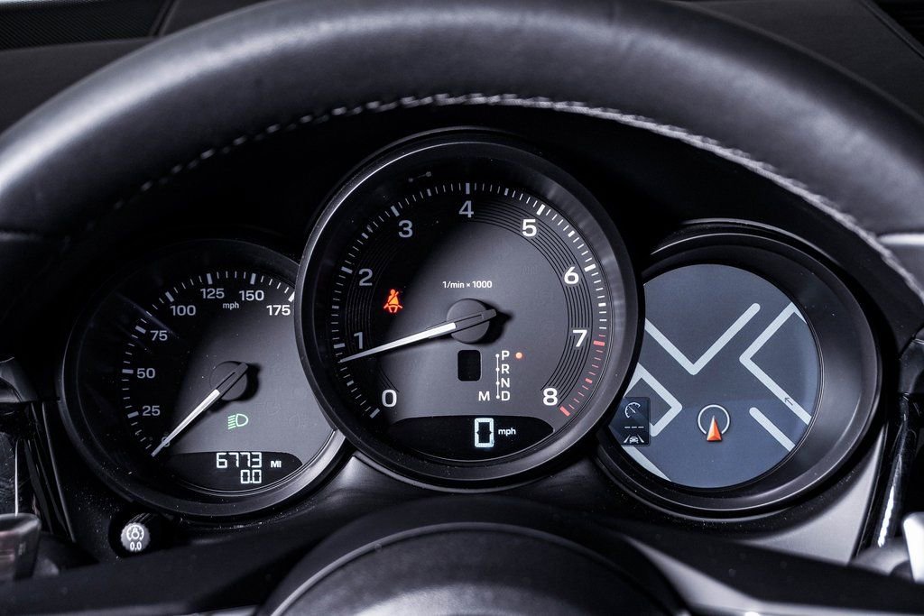 Certified 2025 Porsche Macan image 21