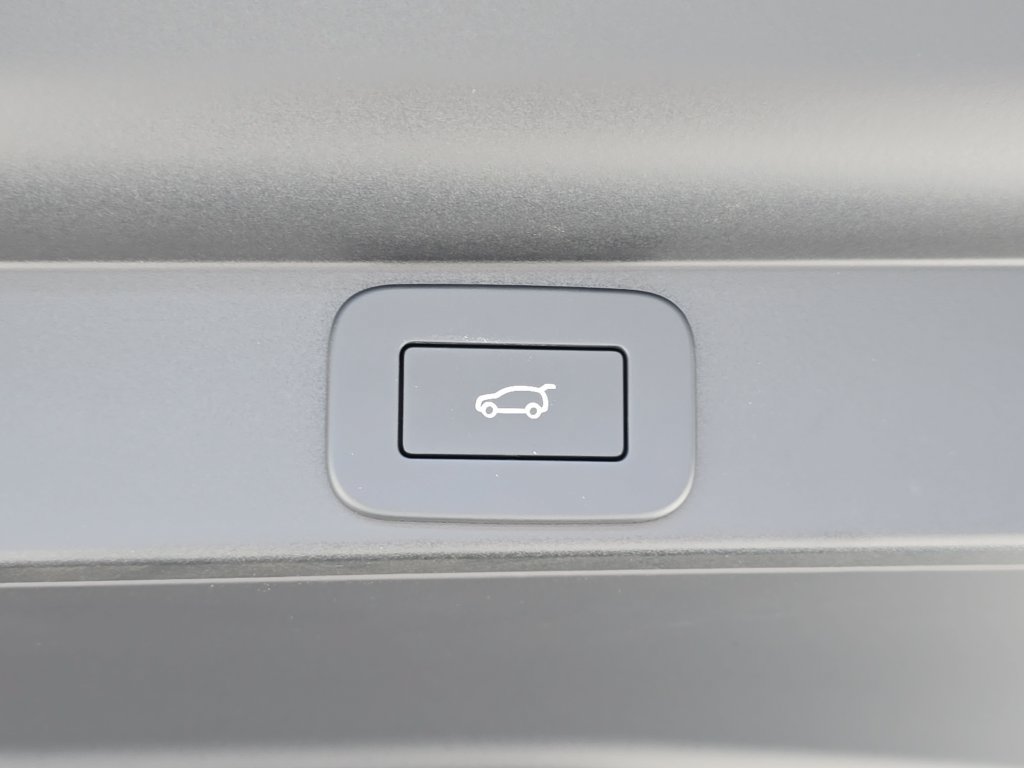 New 2026 Land Rover Range Rover SE AWD/4WD image 13