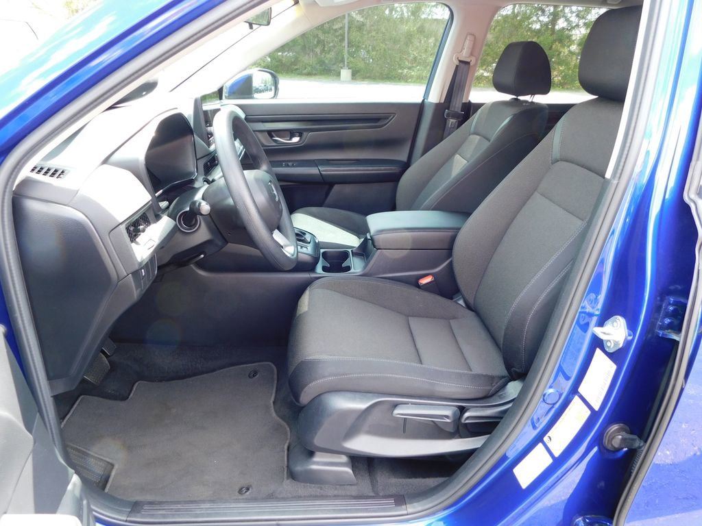 Used 2025 Honda CR-V LX image 12