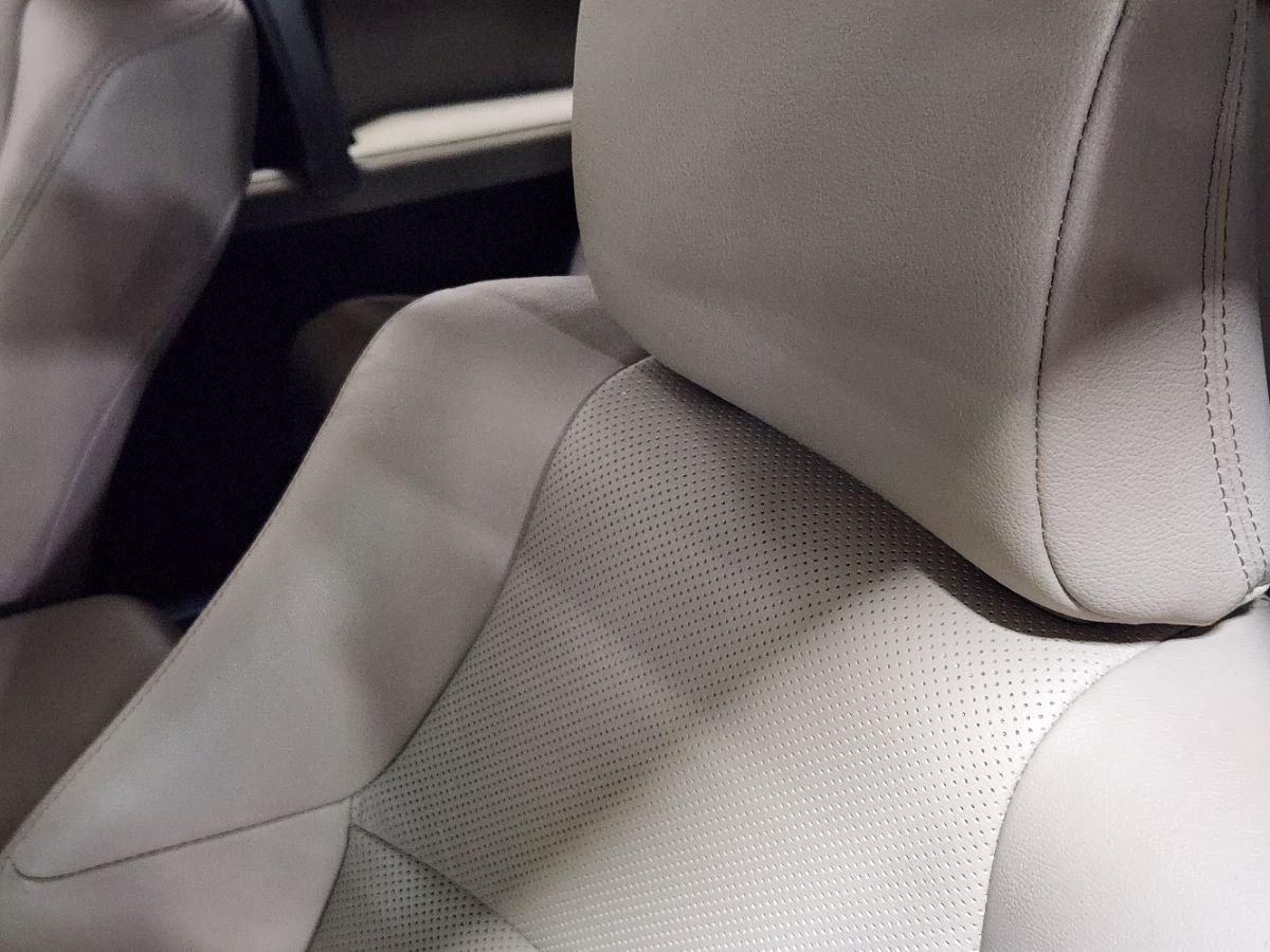 Used 2023 Toyota 4Runner Limited image 32