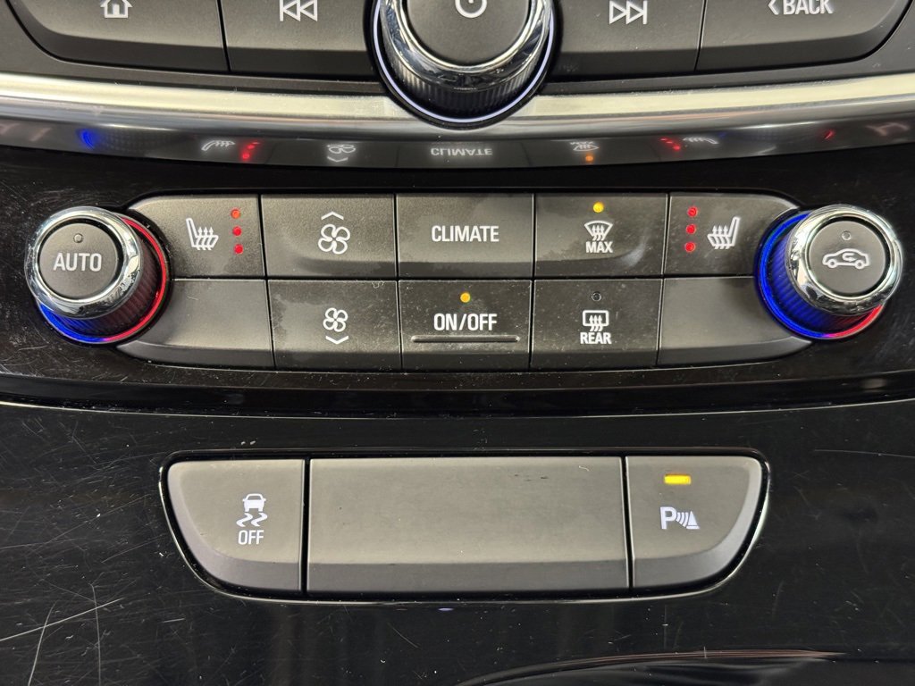 Used 2019 Buick LaCrosse Essence image 39