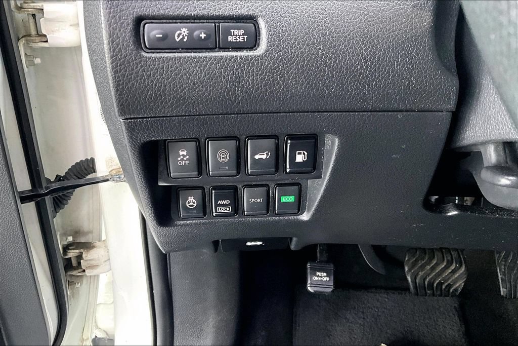 Used 2018 Nissan Rogue SL AWD/4WD image 10