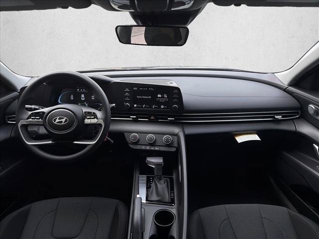 New 2026 Hyundai Elantra SE FWD image 24
