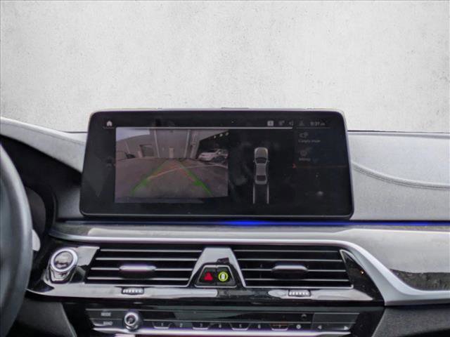 Used 2022 BMW 530i w/ Premium Package image 18