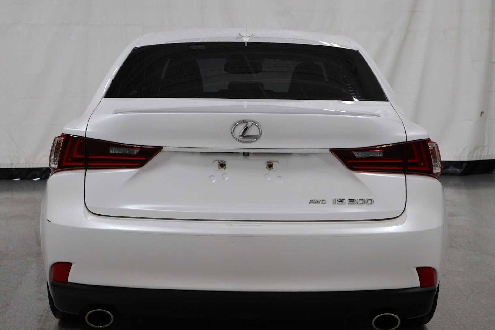 Used 2016 Lexus IS 300 AWD w/ Premium Package image 7