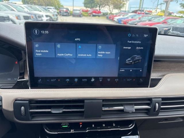 Used 2024 Lincoln Corsair Reserve FWD image 13