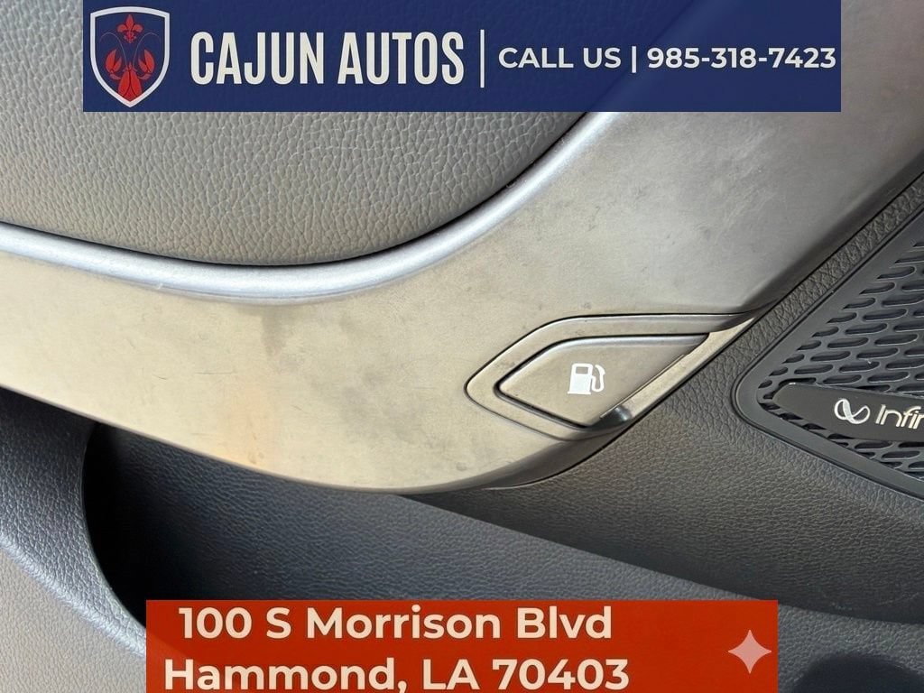 Used 2017 Hyundai Santa Fe Limited FWD image 32
