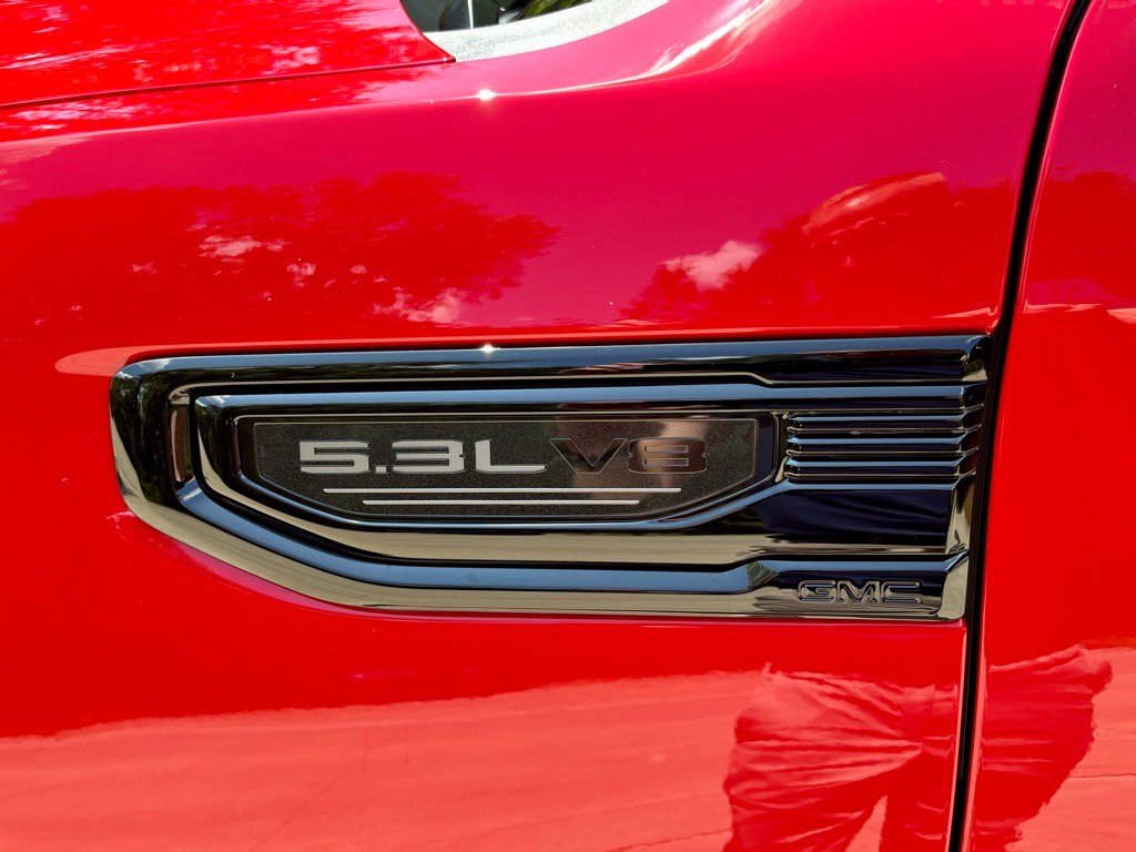 New 2026 GMC Sierra 1500 Elevation w/ LPO, Elevation Black Package image 9