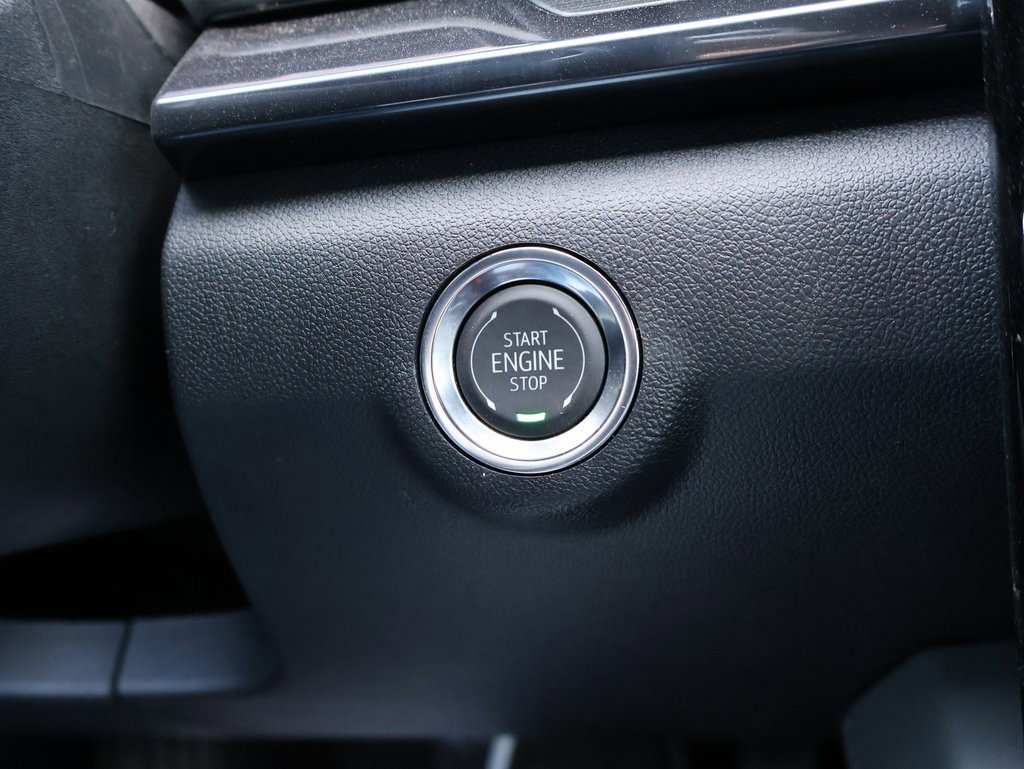 New 2026 GMC Terrain AT4 w/ LPO, Black Badging Package image 21