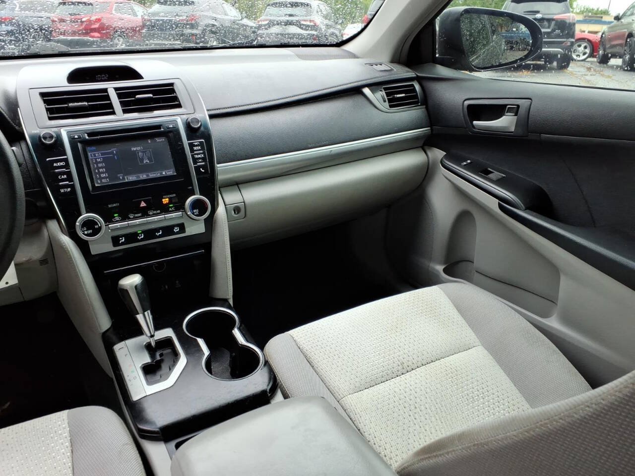 Used 2014 Toyota Camry FWD image 14