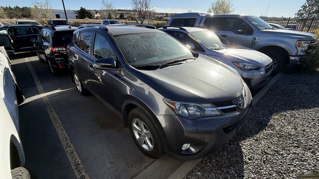 Used 2013 Toyota RAV4 XLE AWD/4WD image 1