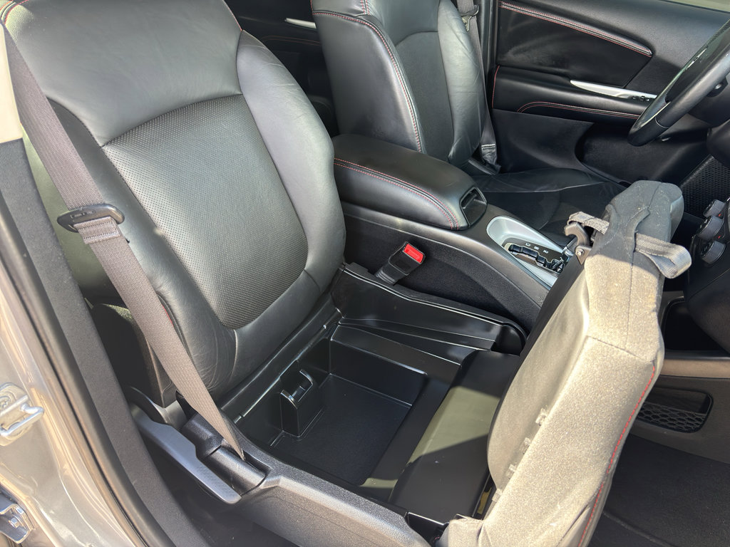 Used 2015 Dodge Journey R/T w/ Flexible Seating Group AWD/4WD image 31