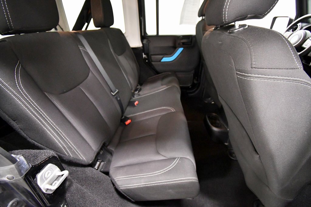 Used 2014 Jeep Wrangler Unlimited Sahara w/ Dual Top Group image 15
