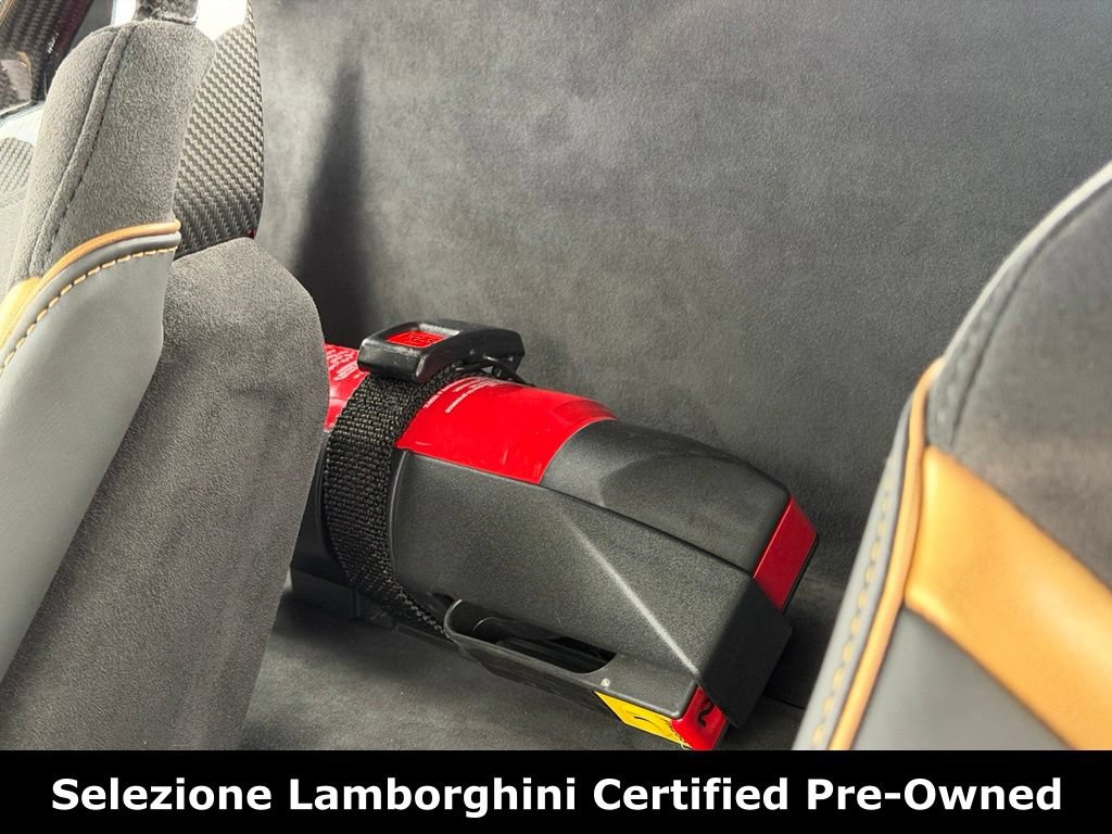 Used 2024 Lamborghini Huracan Tecnica RWD image 34