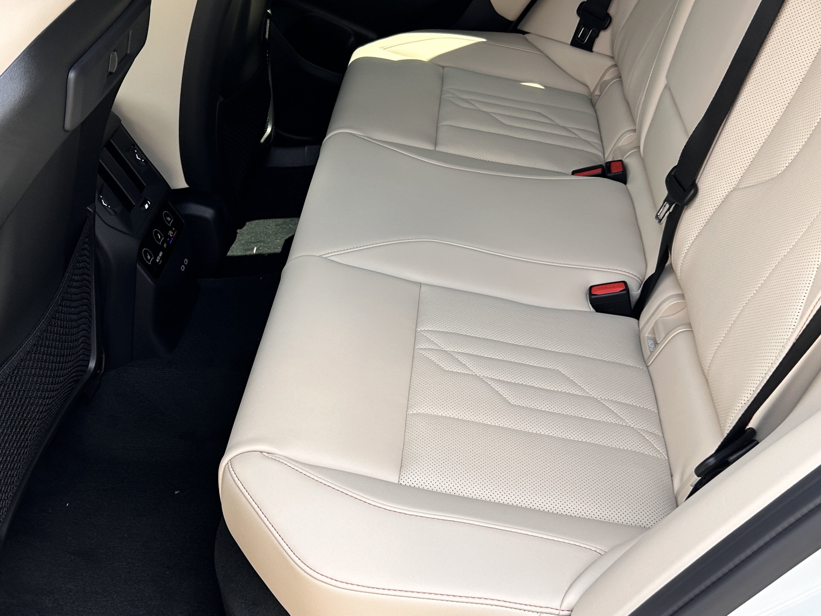 New 2026 BMW X3 xDrive30i w/ Convenience Package AWD/4WD image 25