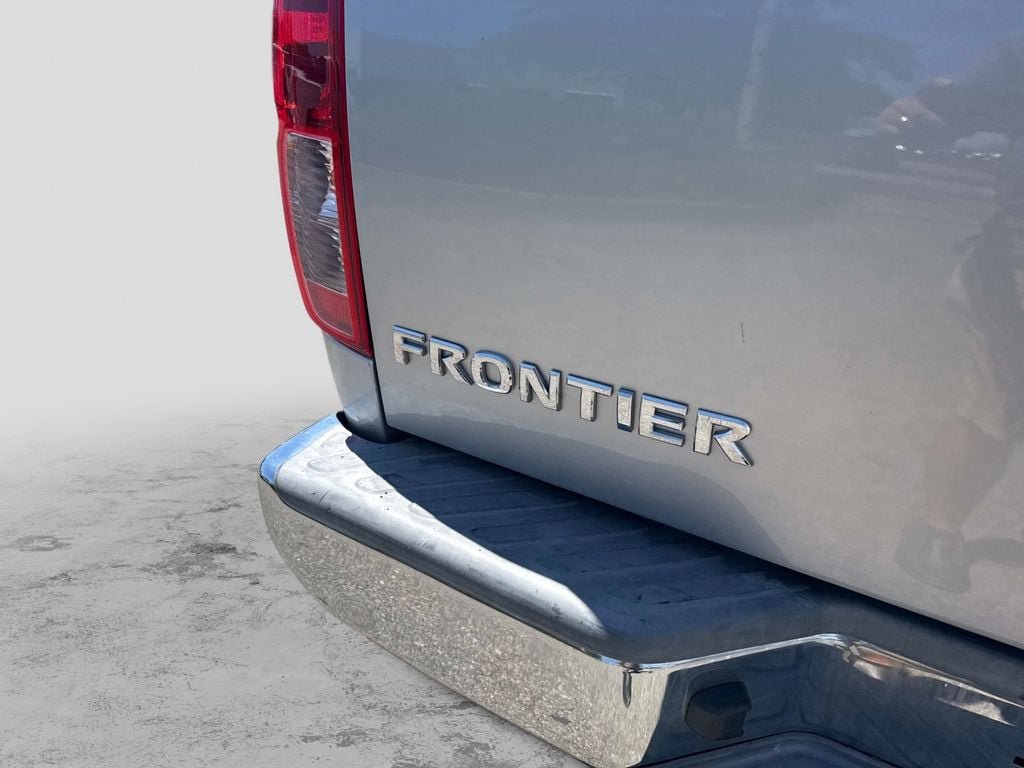 Used 2016 Nissan Frontier S AWD/4WD image 5