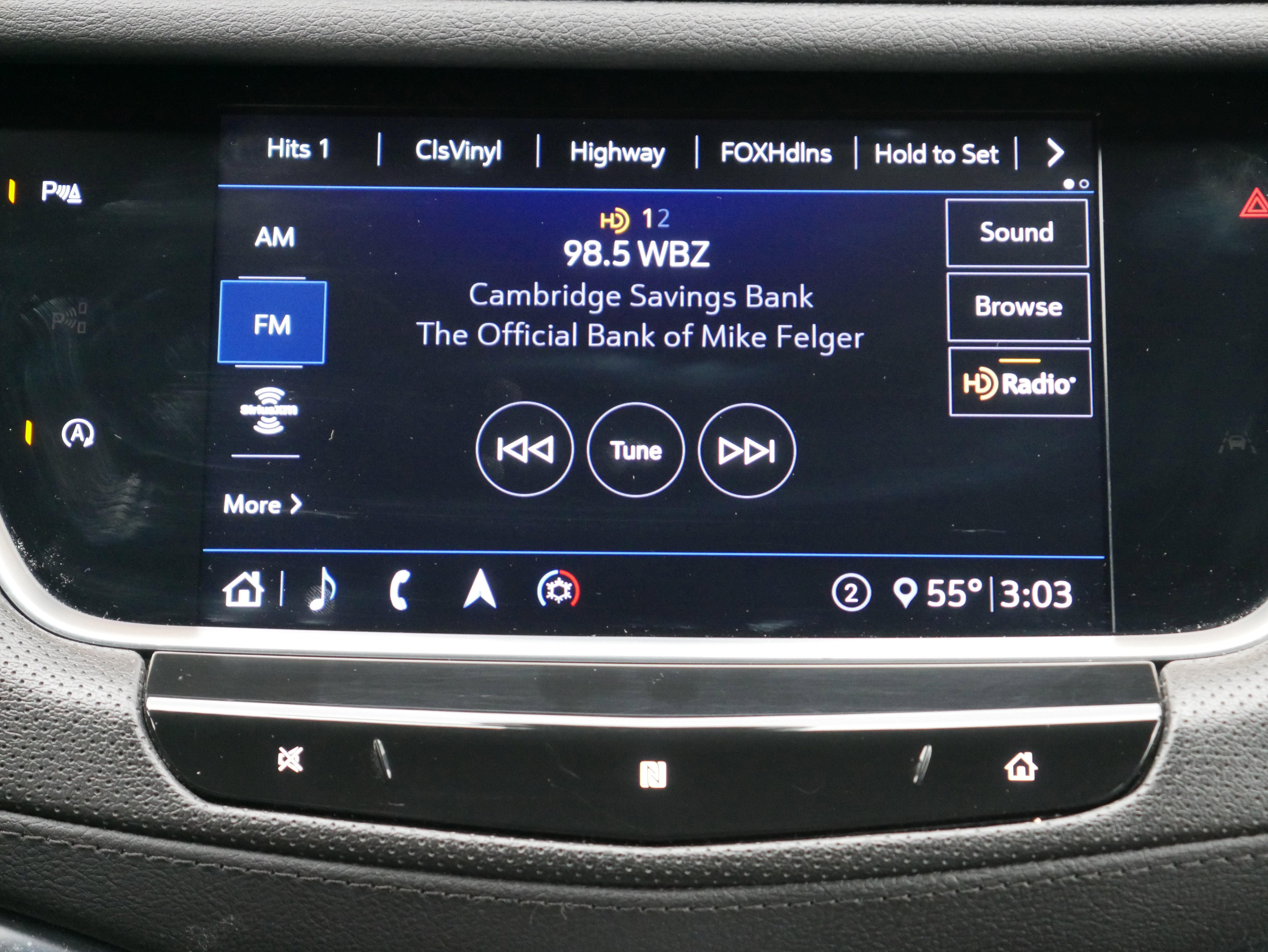 Certified 2020 Cadillac XT5 Premium Luxury w/ LPO, Floor Liner Package image 17