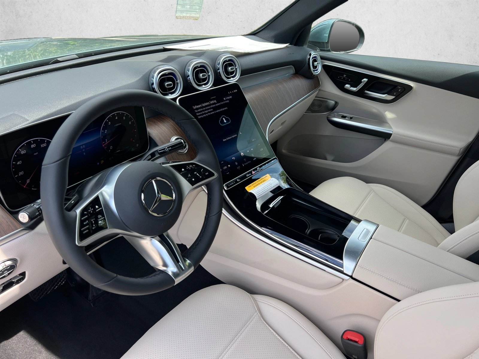 New 2026 Mercedes-Benz GLC 300 4MATIC image 11