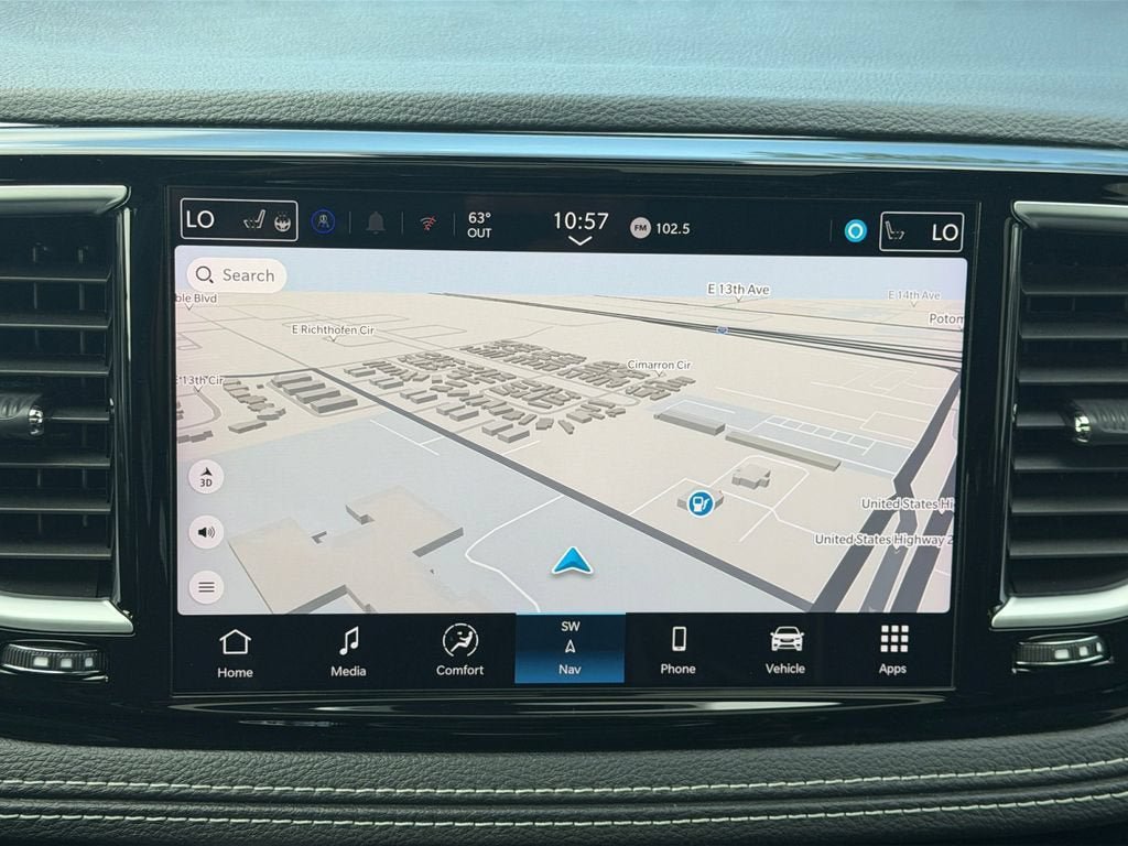 Used 2025 Chrysler Pacifica Limited FWD image 18