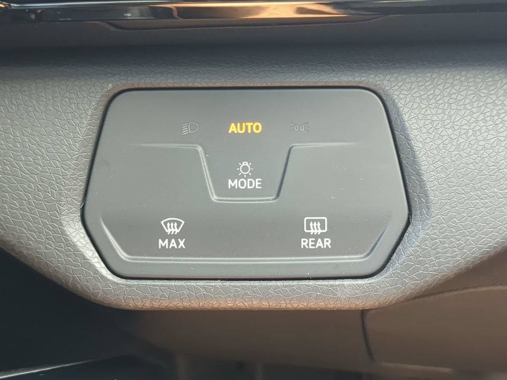 Certified 2023 Volkswagen ID.4 Pro RWD image 26