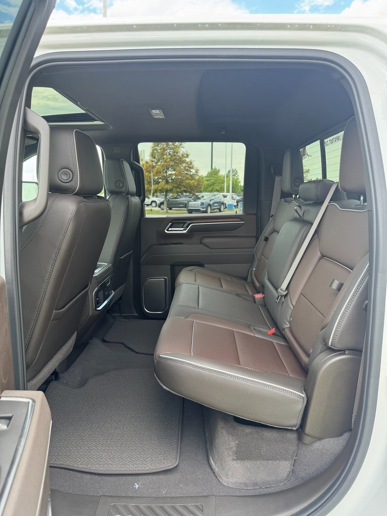 New 2025 GMC Sierra 2500 Denali w/ Denali Reserve Package image 15