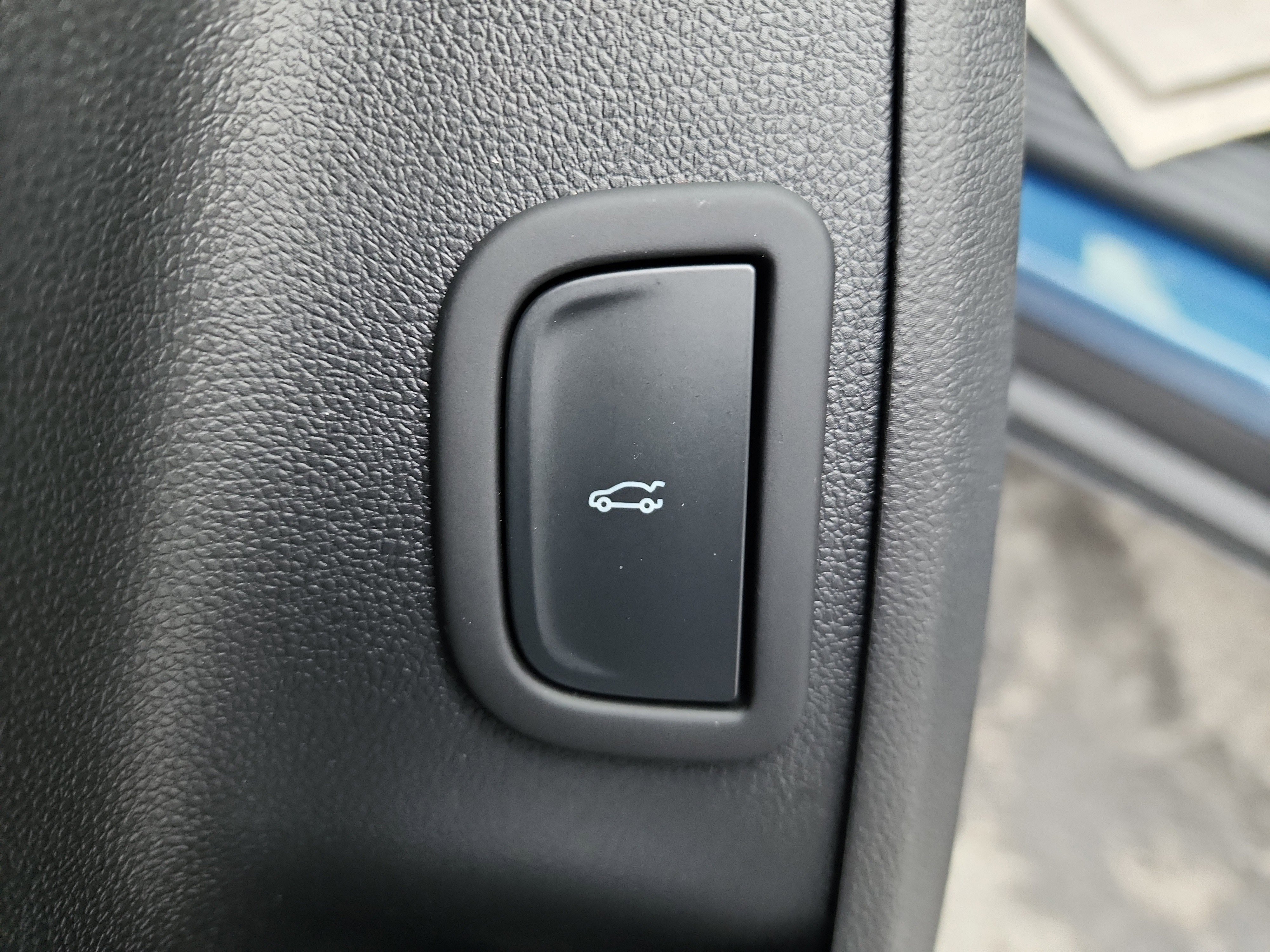 New 2026 Chevrolet Traverse LT w/ Midnight/Sport Edition AWD/4WD image 13