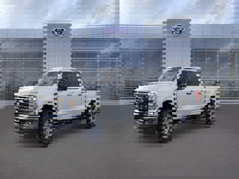 New 2026 Ford F250 4x4 Crew Cab Super Duty