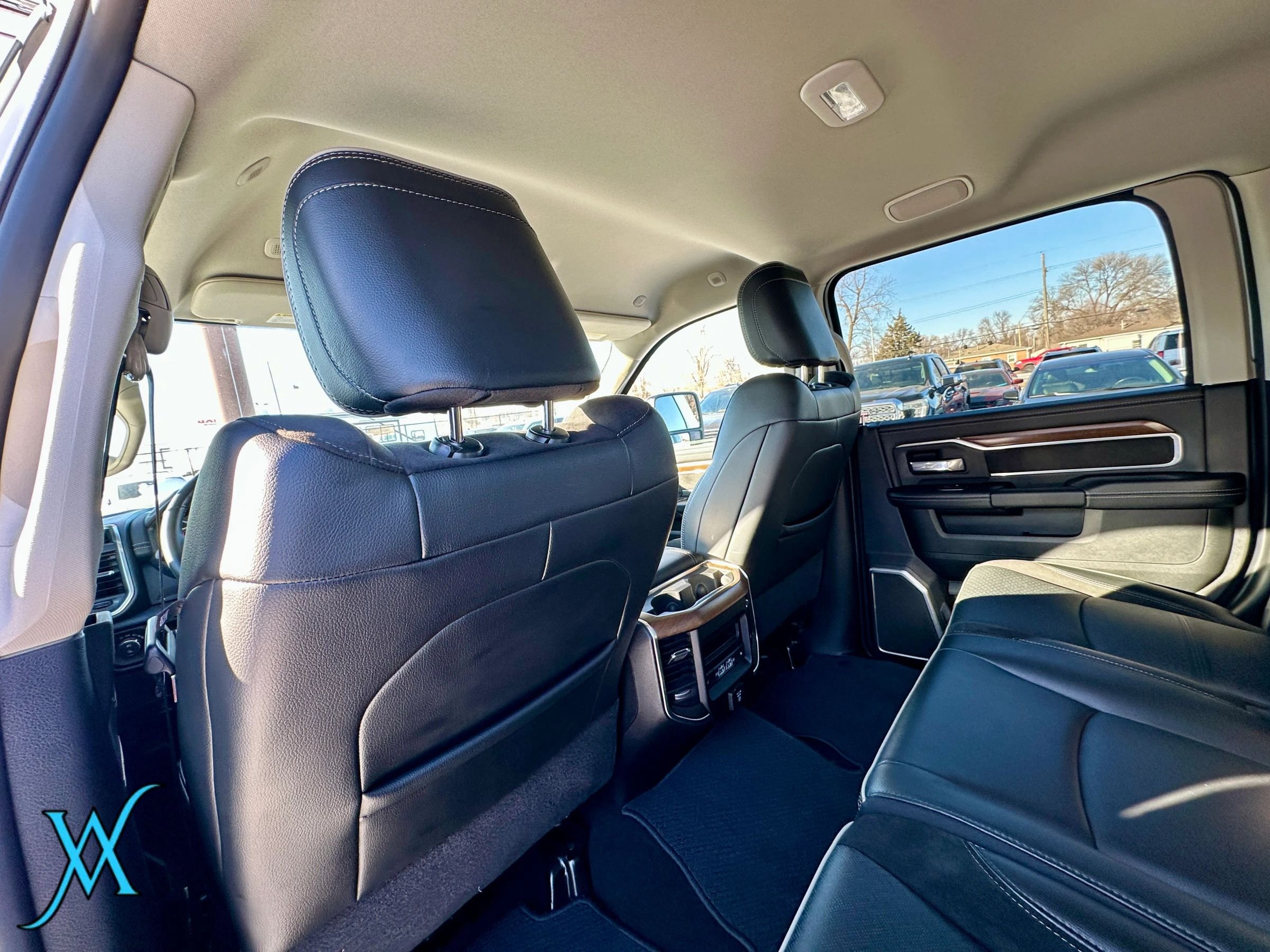 Used 2024 RAM 2500 Laramie AWD/4WD image 27