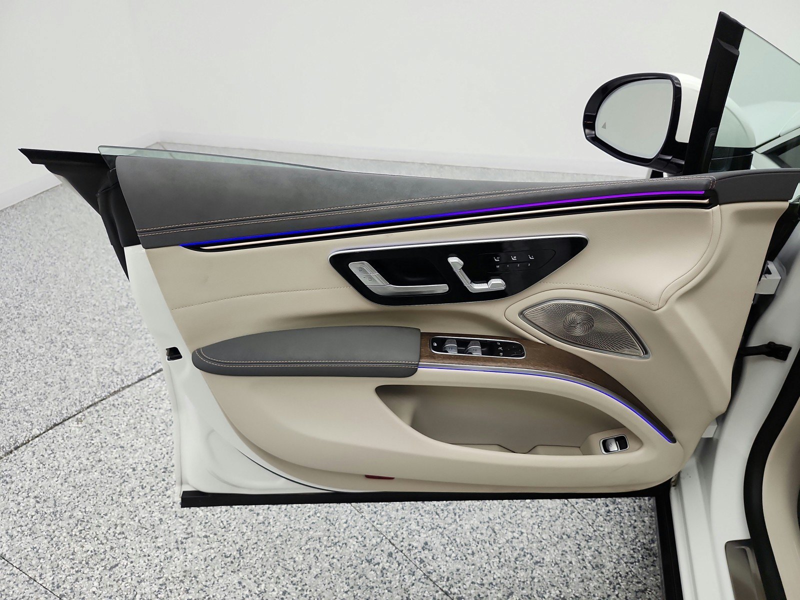Used 2023 Mercedes-Benz EQS 450+ Sedan image 15