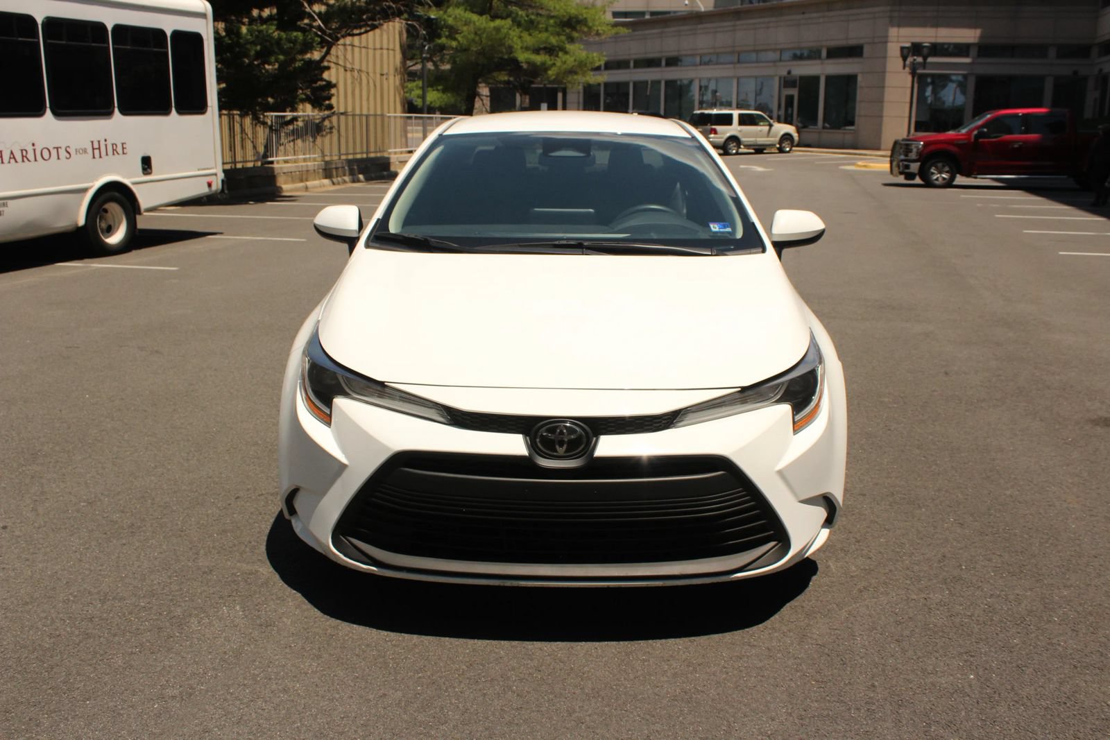 Used 2023 Toyota Corolla LE FWD image 3