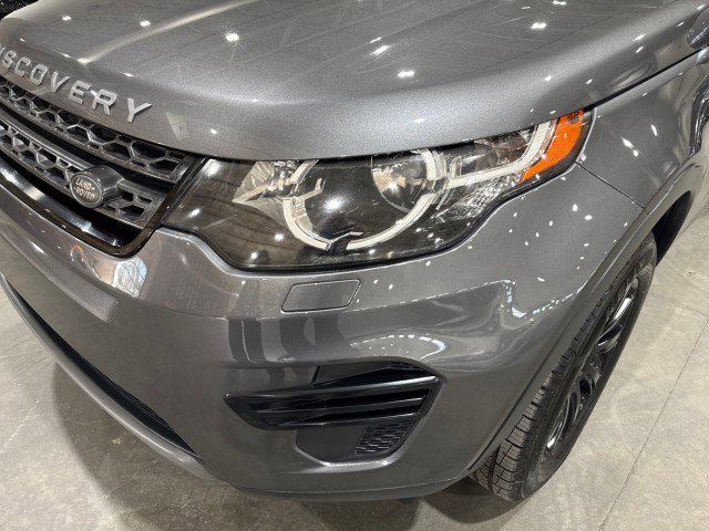 Used 2016 Land Rover Discovery Sport SE image 32