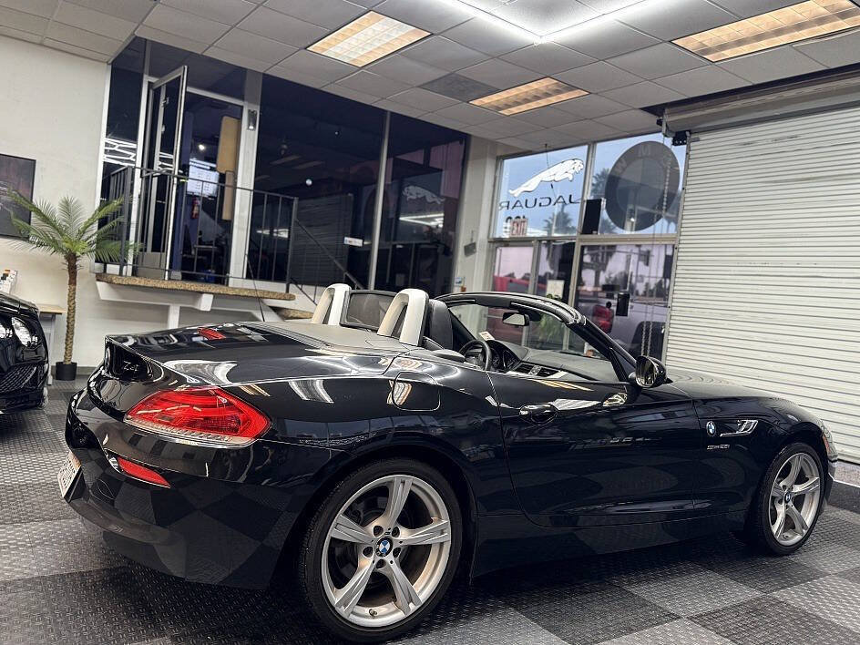 Used 2015 BMW Z4 sDrive28i RWD image 19