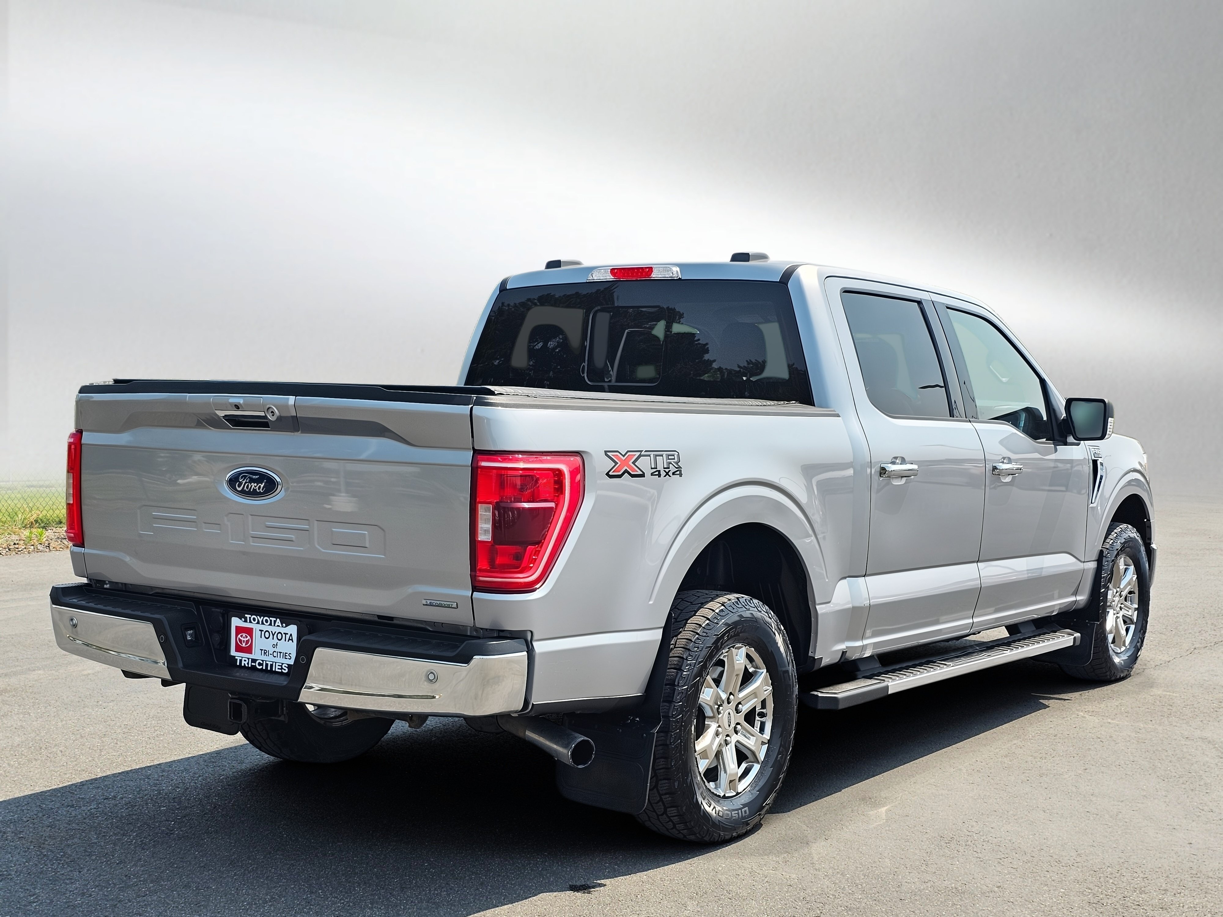 Used 2021 Ford F150 XLT w/ Equipment Group 302A High AWD/4WD image 5