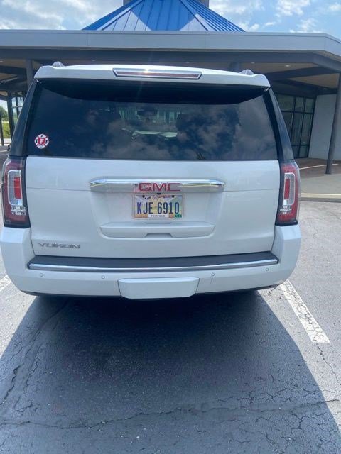 Used 2017 GMC Yukon Denali w/ Open Road Package AWD/4WD image 3