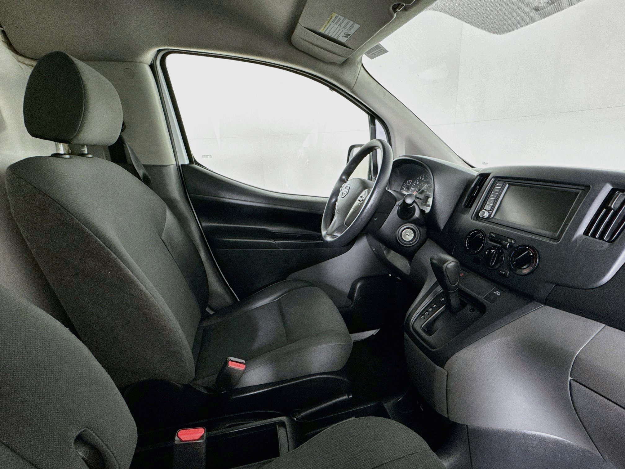 Used 2021 Nissan NV200 S FWD image 22
