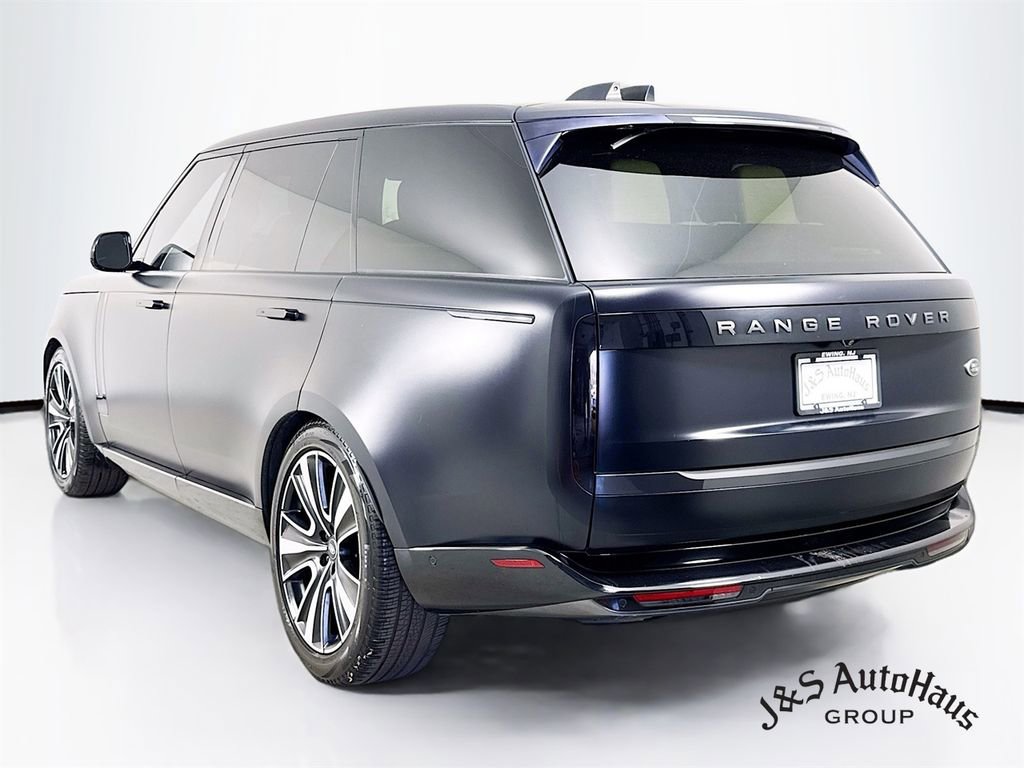 Used 2023 Land Rover Range Rover Long Wheelbase SE AWD/4WD image 5