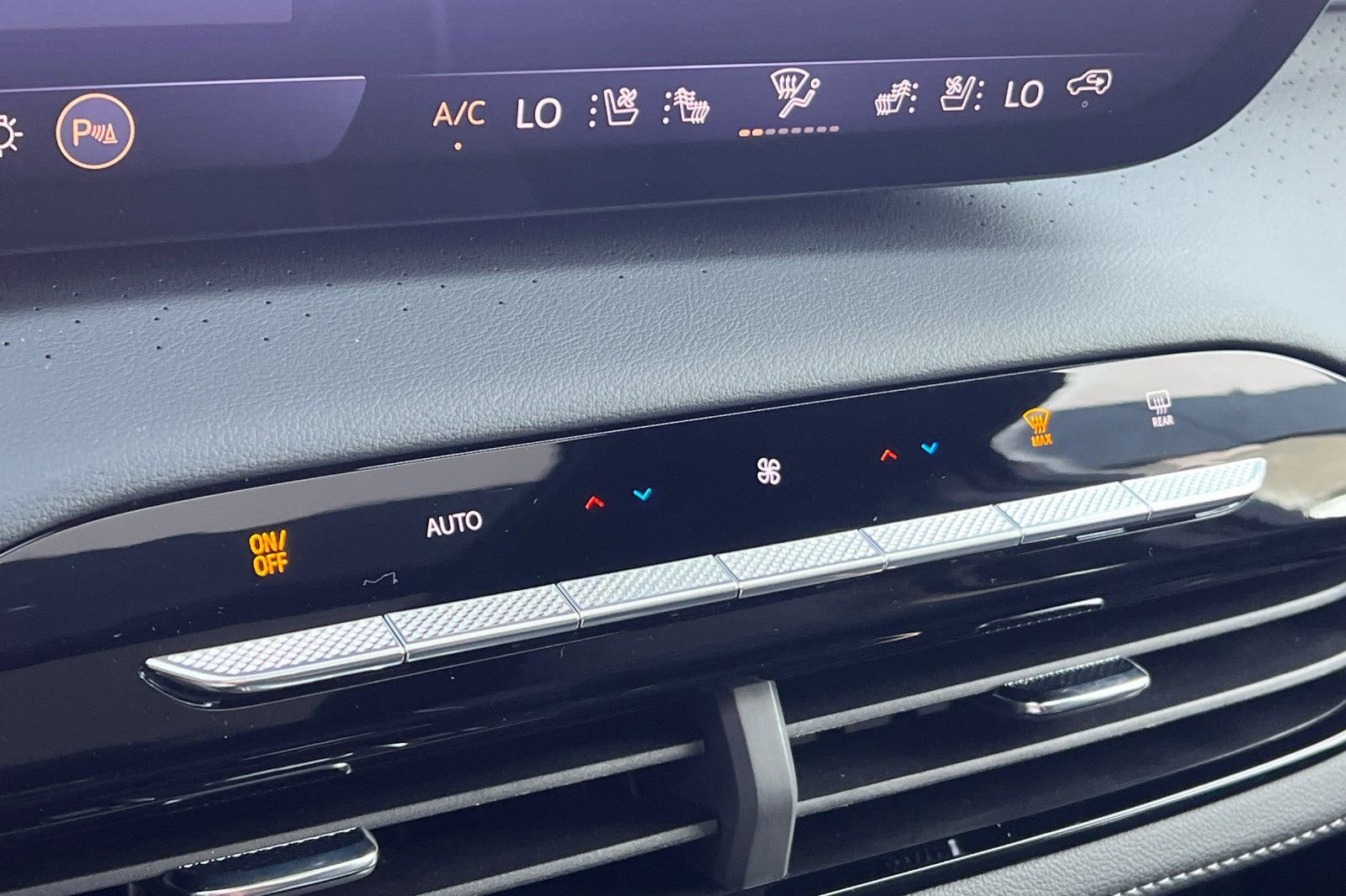 New 2026 Buick Enclave Avenir w/ Super Cruise Package image 21