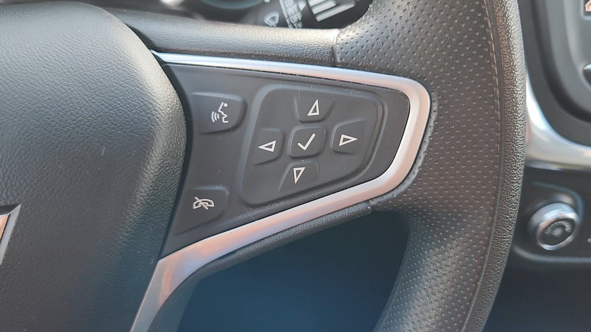 Used 2022 Chevrolet Equinox LT AWD/4WD image 12