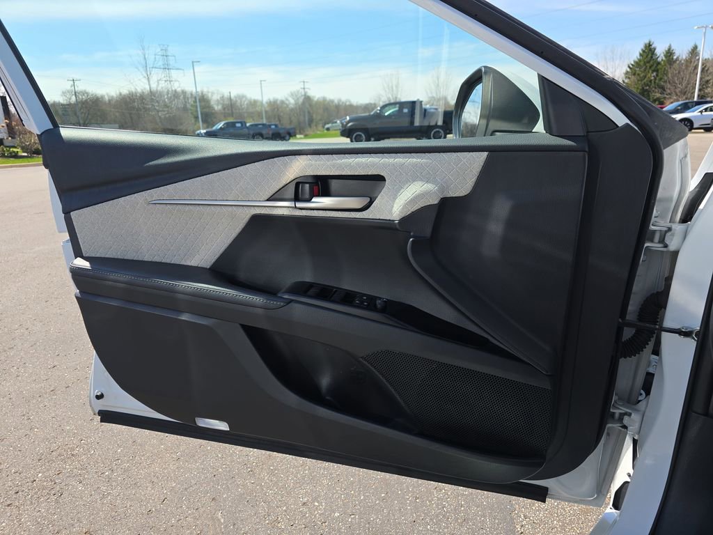 Certified 2025 Toyota Camry XLE AWD/4WD image 31
