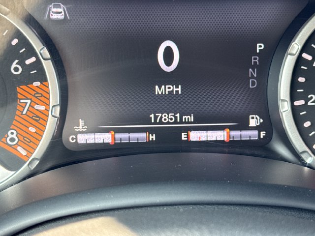 Used 2023 Jeep Renegade Limited w/ Sun/Sound Group AWD/4WD image 18