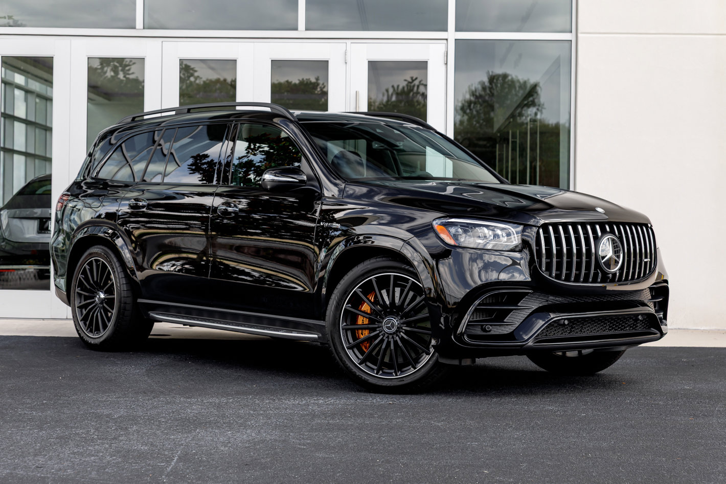 Used 2025 Mercedes-Benz GLS 63 AMG 4MATIC image 37