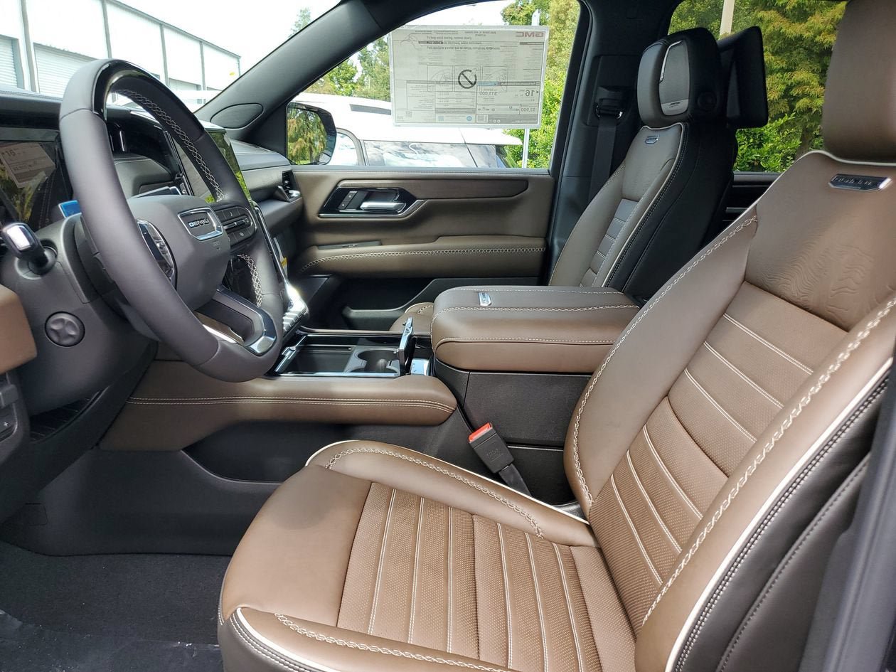 New 2026 GMC Yukon XL Denali Ultimate AWD/4WD image 19