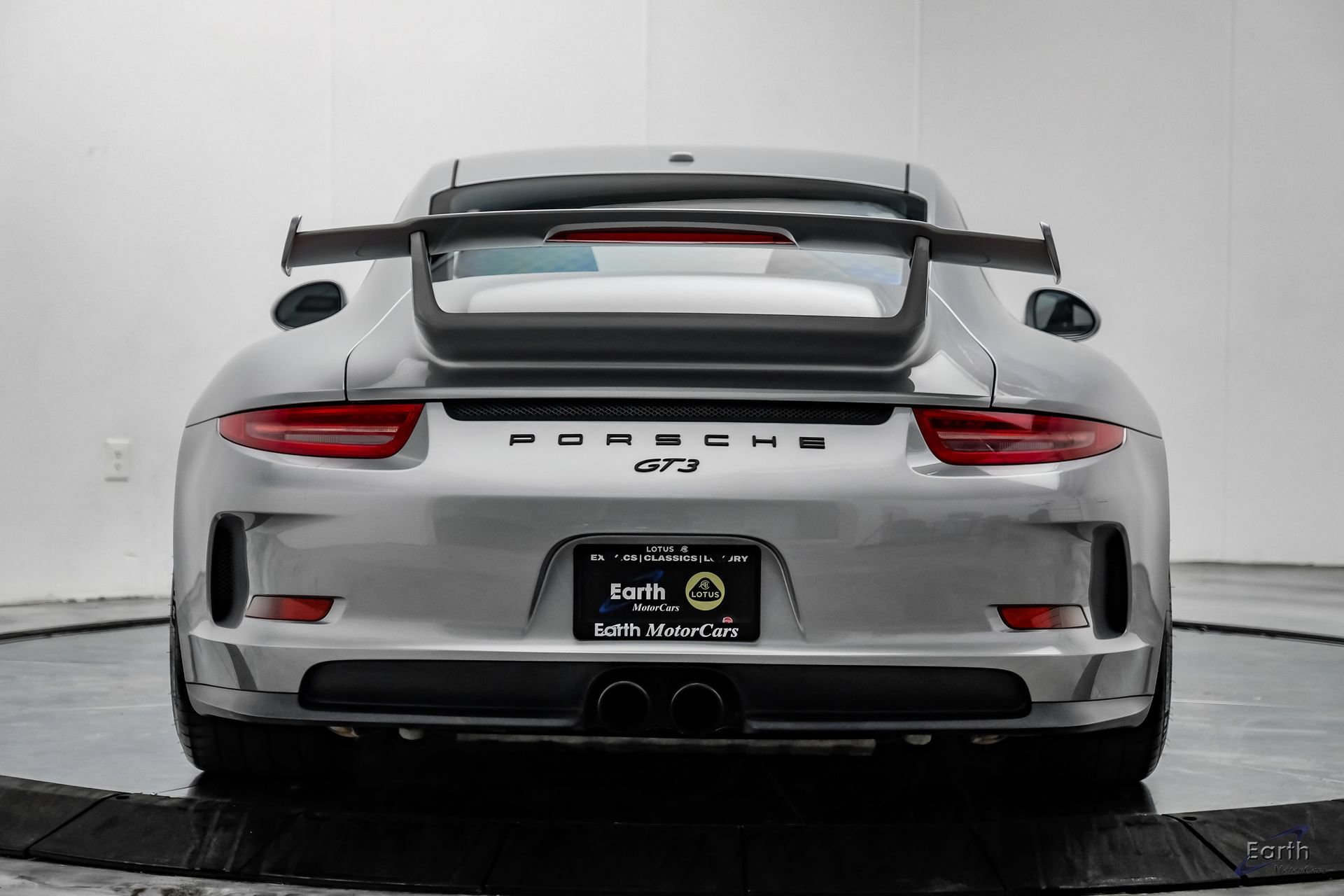 Used 2015 Porsche 911 GT3 RWD image 12